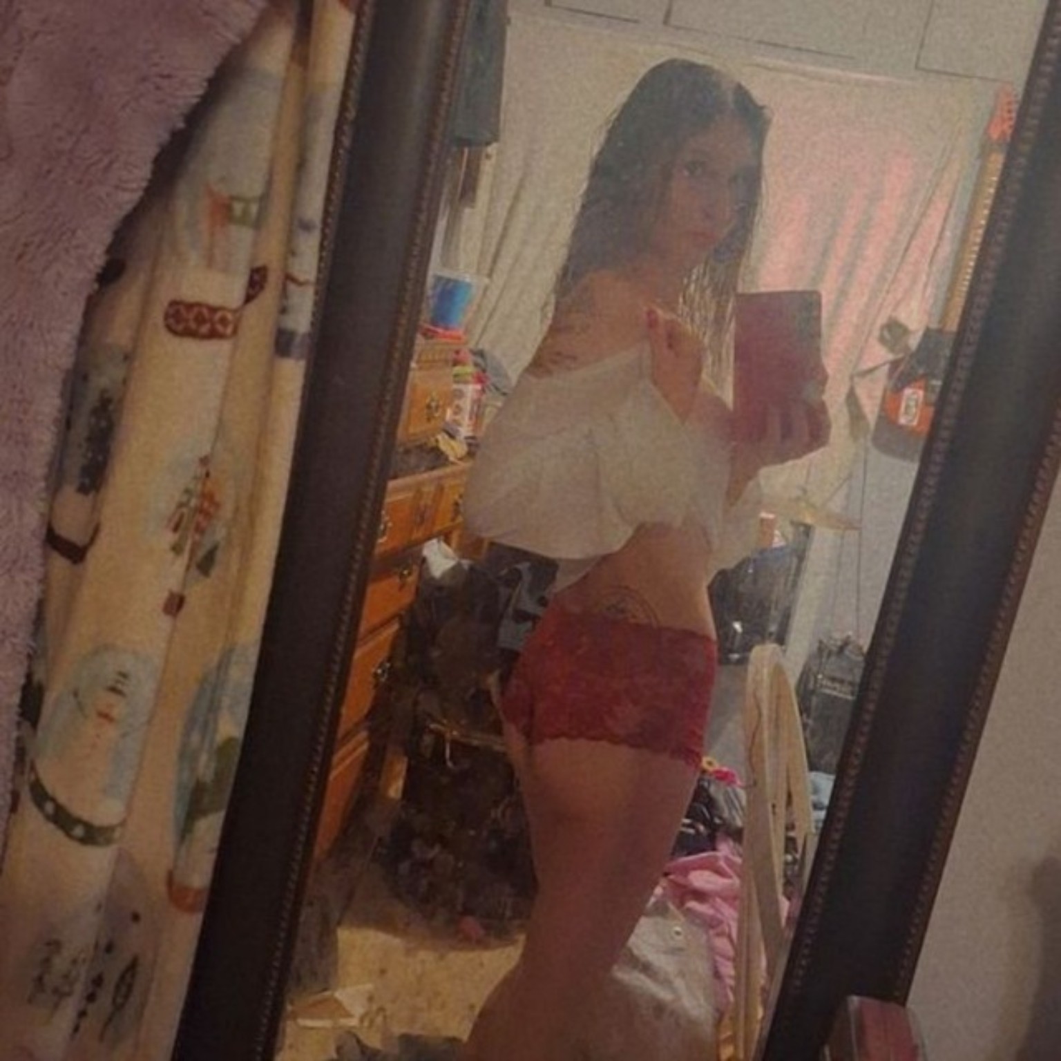 About image placeholder 3